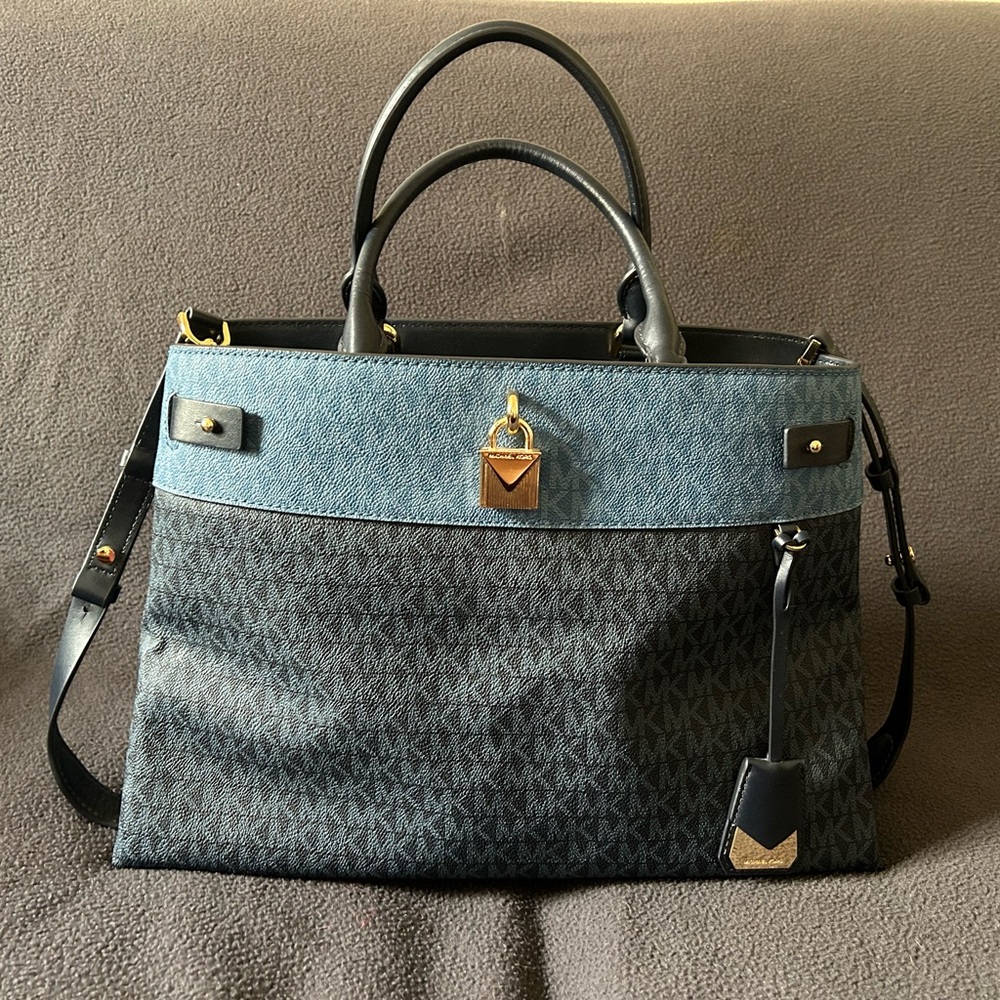 Michael Kors Gramercy Large Logo Satchel